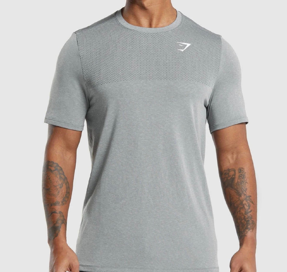 Franela gym shark gris talla L