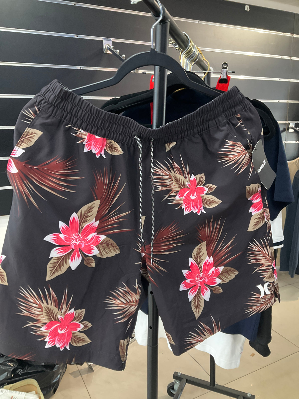 HURLEY SHORT CABALLERO