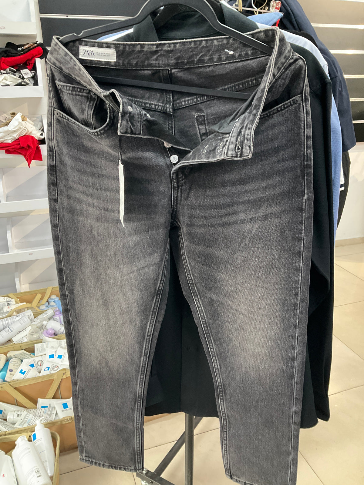 JEANS Y JOGGER ZARA