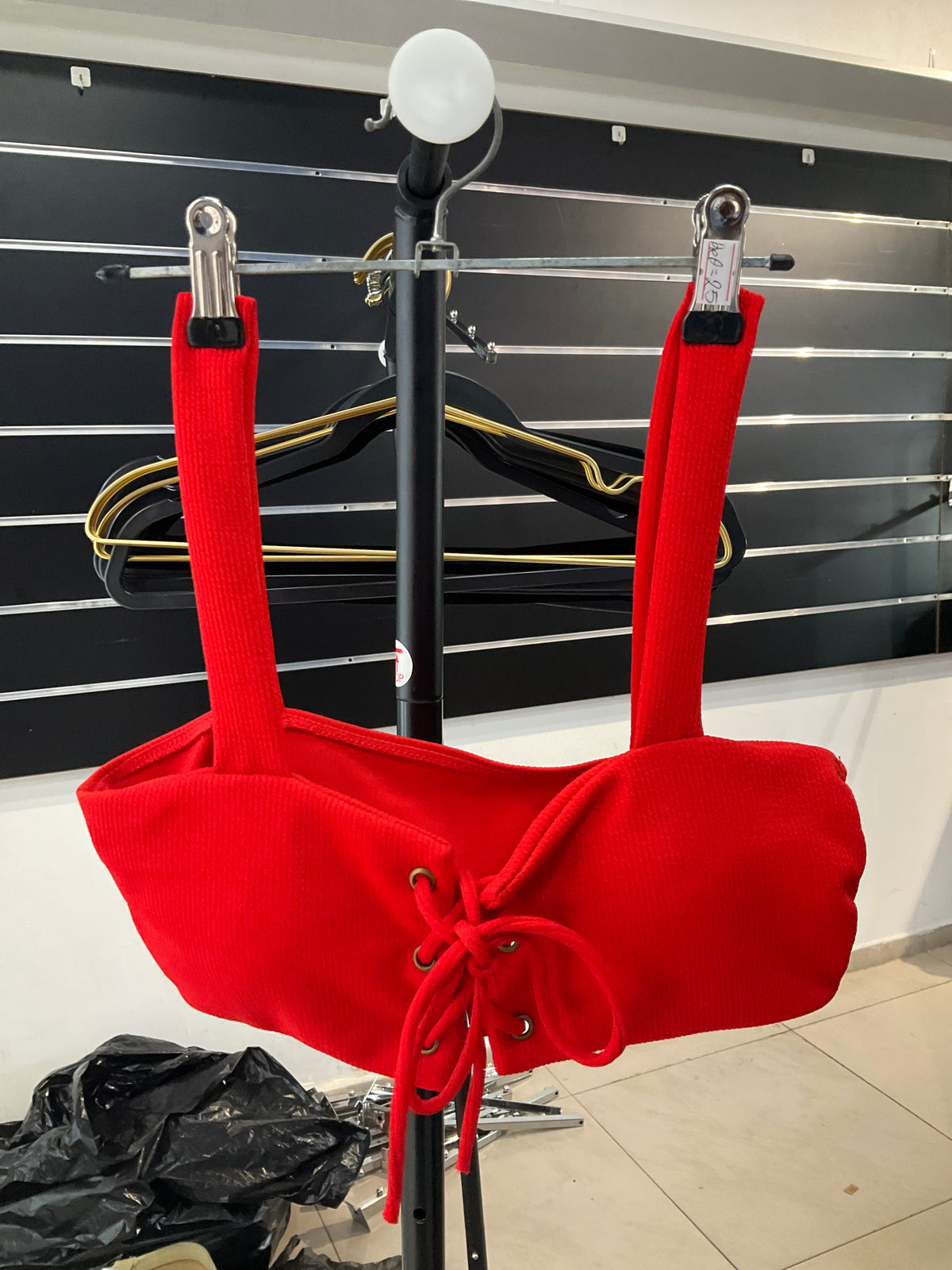 Top rojo talla M de dama