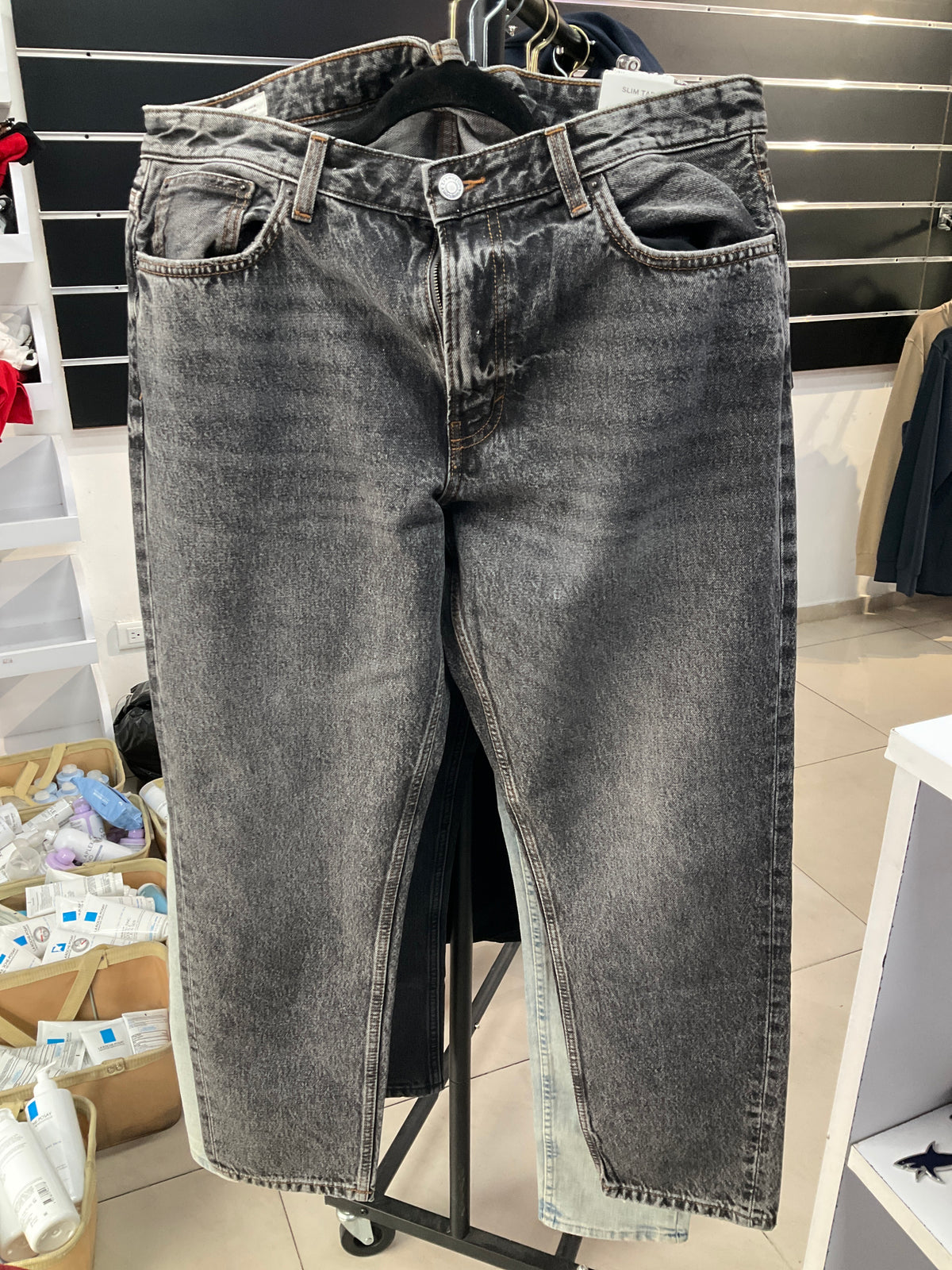 JEANS Y JOGGER ZARA
